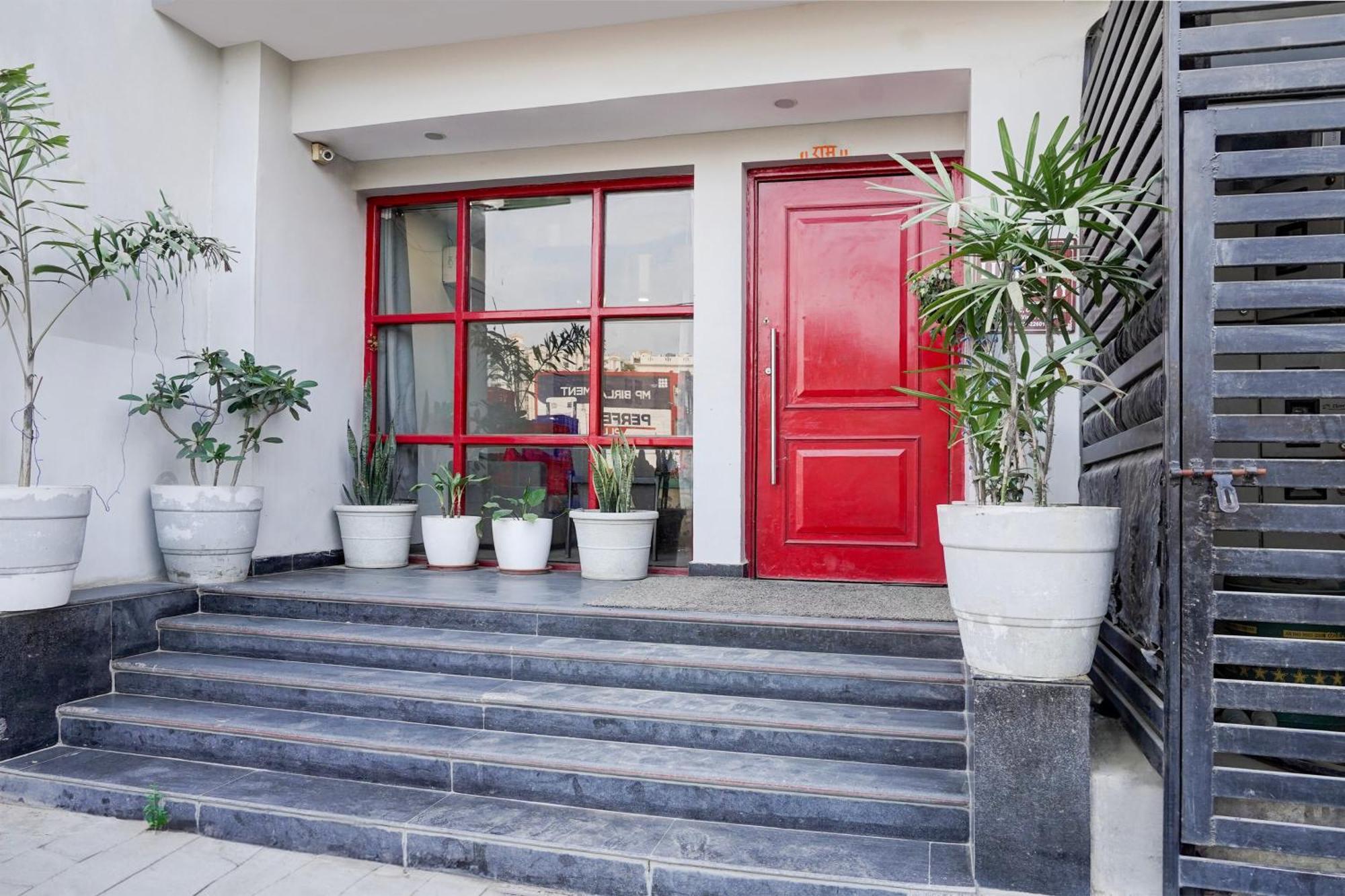 Super Townhouse Gomti Nagar Sector 6 Near Ekana Stadium Lucknow Exterior foto