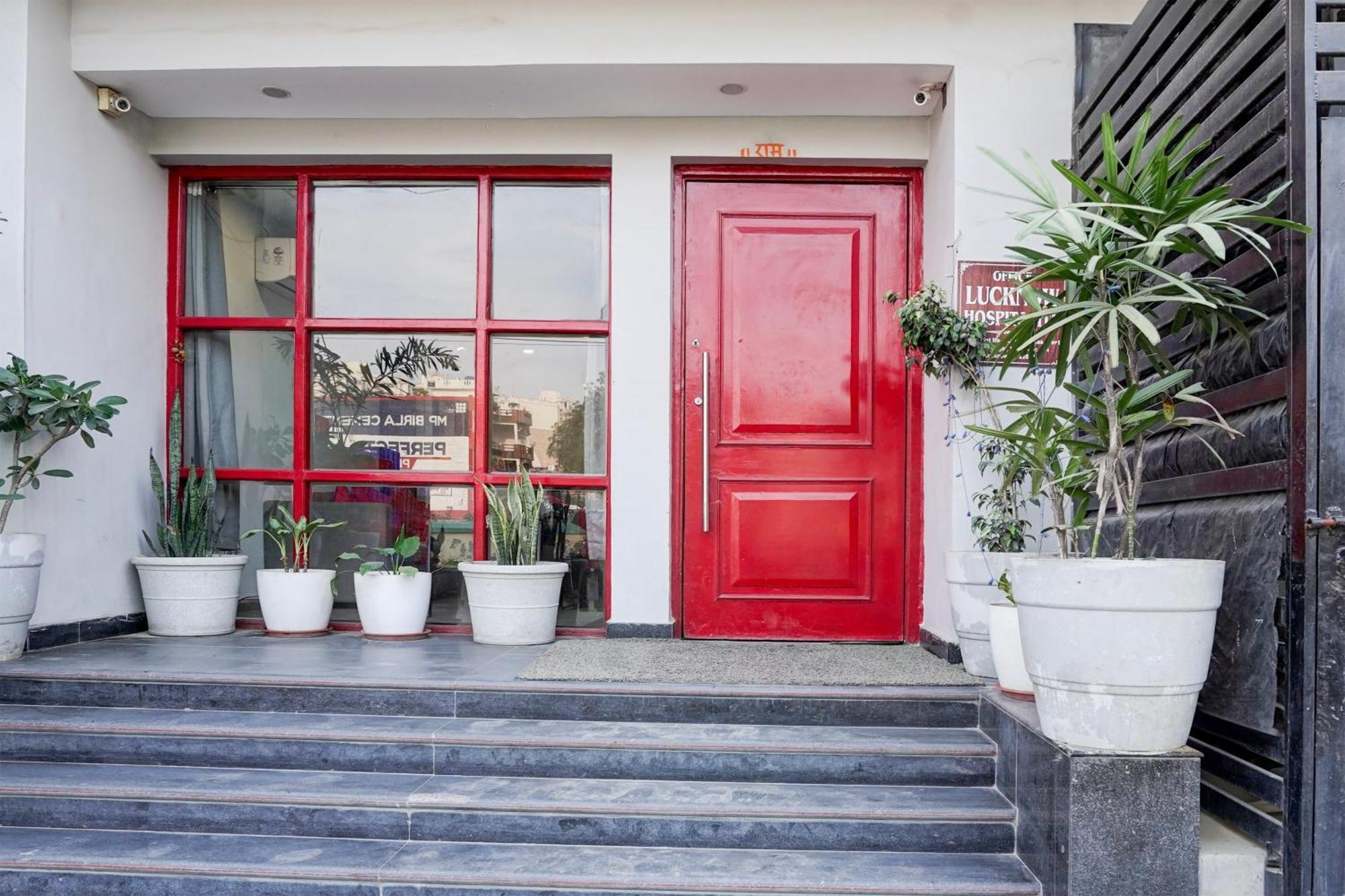 Super Townhouse Gomti Nagar Sector 6 Near Ekana Stadium Lucknow Exterior foto